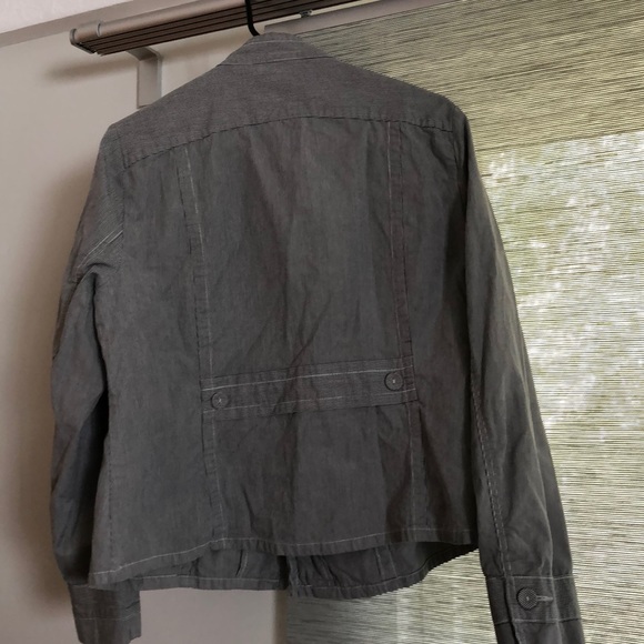 Jacket with covered buttons - Picture 2 of 4